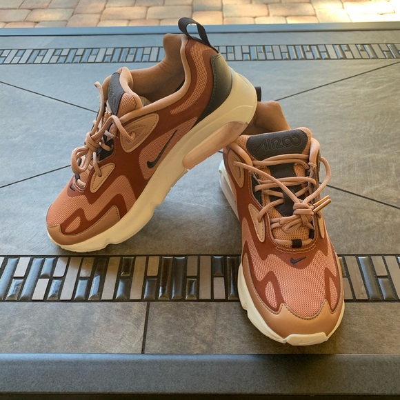 nike air max 200 • BRAND NEW • NEVER WORN - Picture 2 of 16